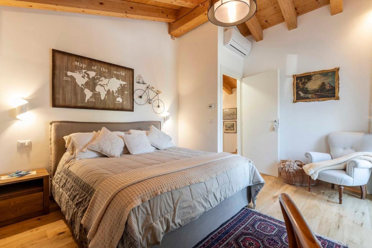 Stylish House Near With Parking Сasa de vacaciones